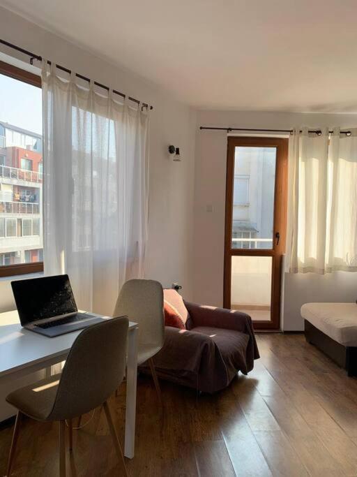 Summer Rooftop Apartment