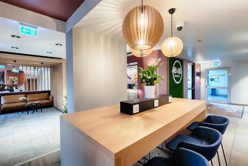Posezení v ubytování B&B HOTEL Wiesbaden-Hbf