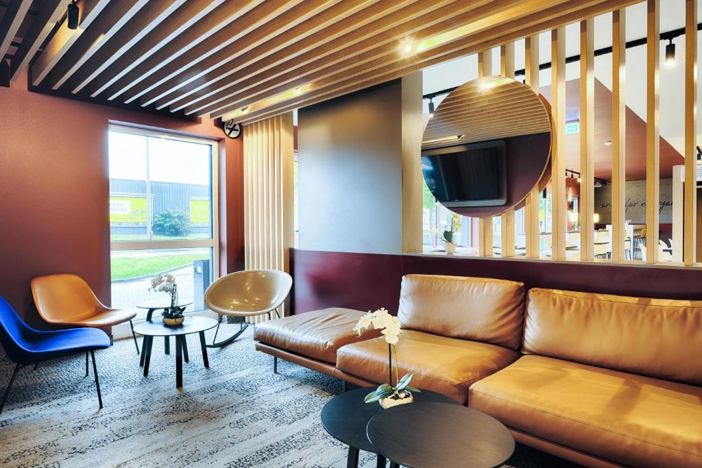 Posezení v ubytování B&B HOTEL Wiesbaden-Hbf