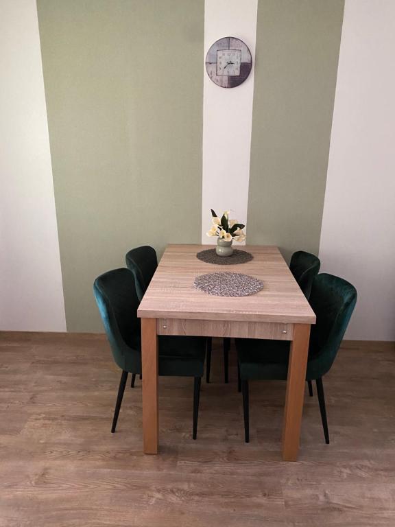 Fotografie z fotogalerie ubytování Riviéra Apartmanok v destinaci Abádszalók