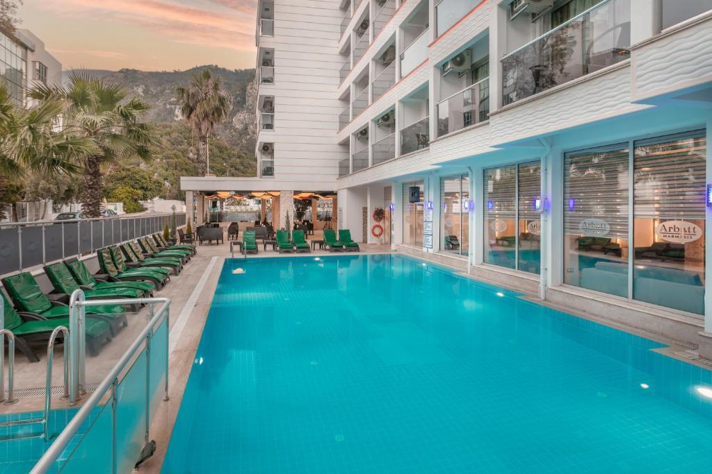 Bazén v ubytování Arbatt Marmaris Hotel nebo v jeho okolí