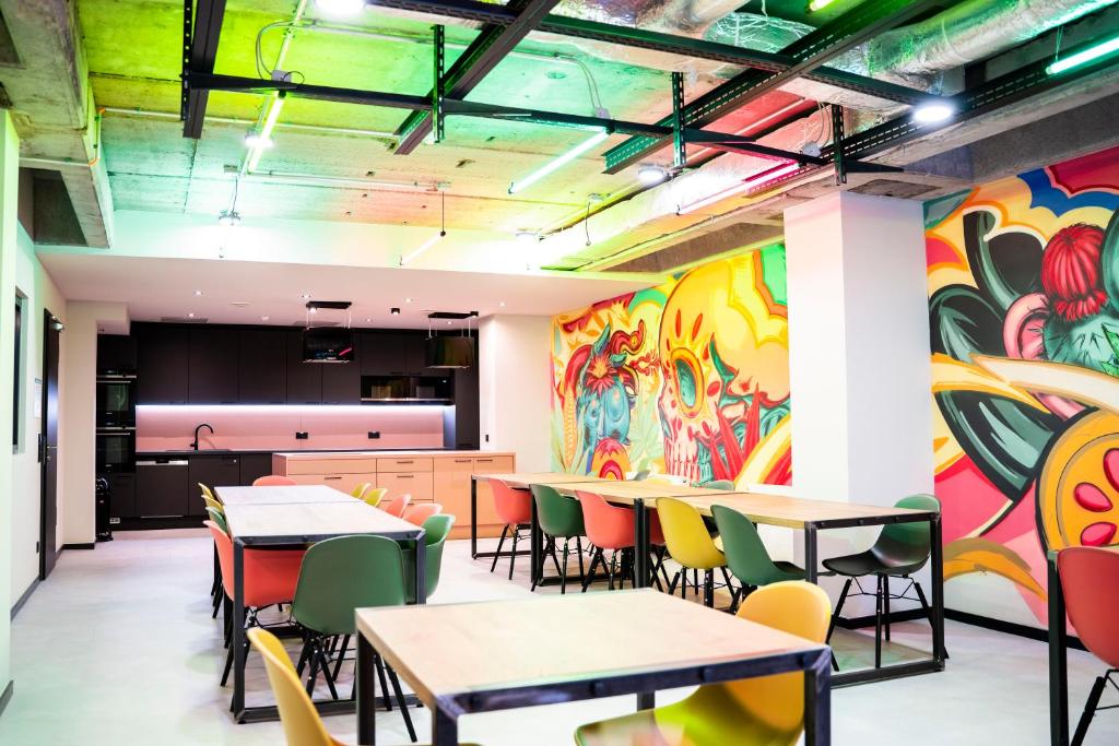 The Base Berlin ONE - Resim 20