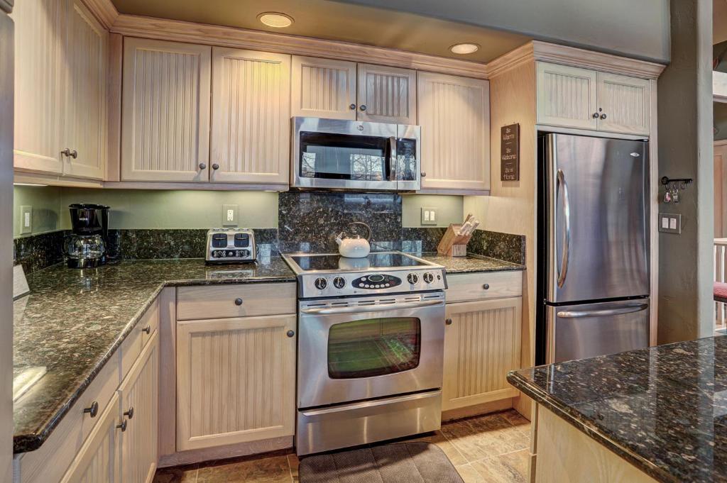 The Pines Lodge, a RockResort - 