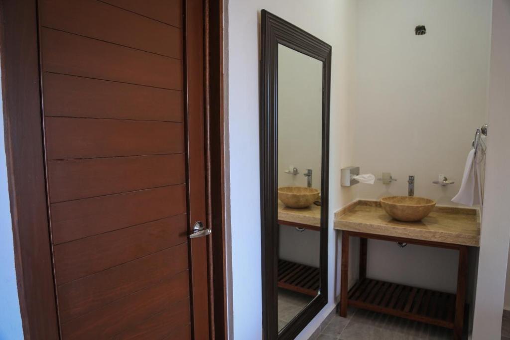 Koupelna v ubytování Hotel Alux