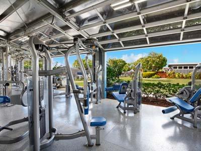 Fitness centrum a/nebo fitness zařízení v ubytování Kiahuna Plantation Resort Kauai by OUTRIGGER