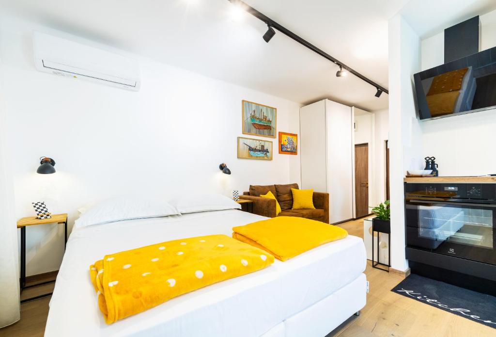 Zuzu Apartment