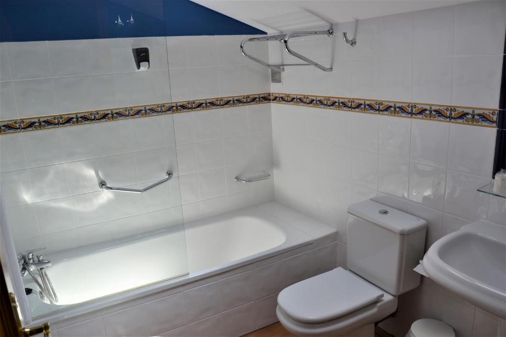 Kúpeľňa v ubytovaní Hostal Infanta Doña Leonor