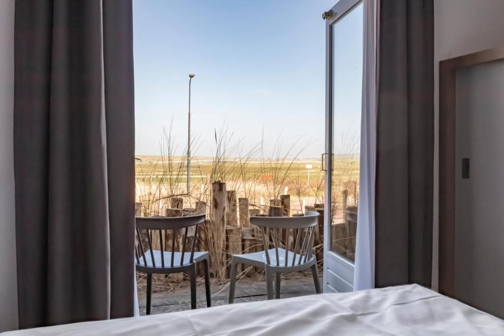Strandhotel Camperduin - Studio With Terrace