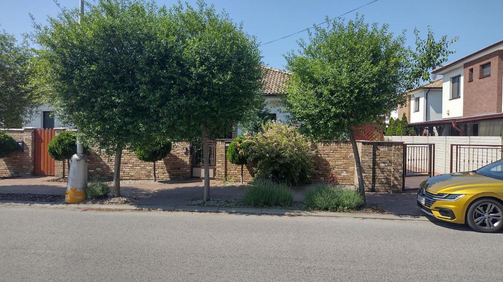 Budova, kde se vila nachází