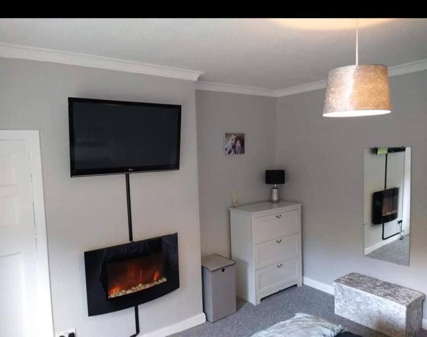 Cottage Flat, Glasgow (updated prices 2024)