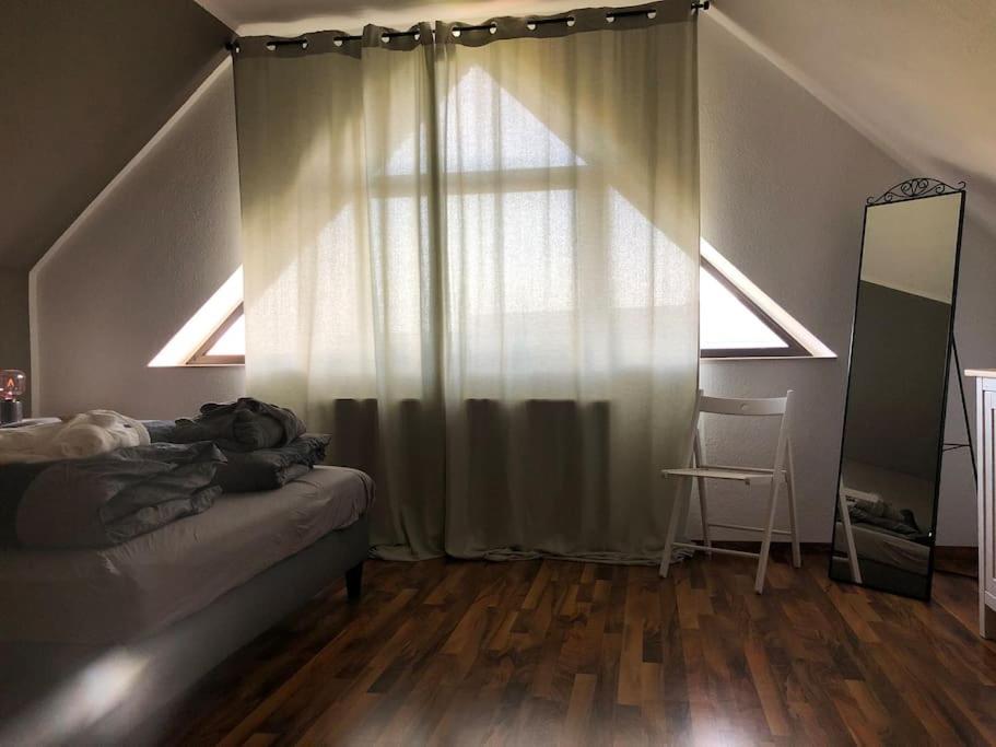Fotografie z fotogalerie ubytování Ferienwohnung mit großer Dachterrasse v destinaci Bielefeld