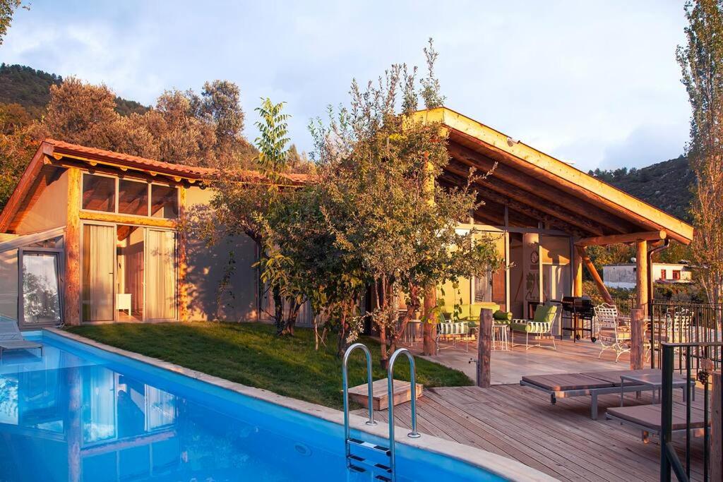 Swimmingpoolen hos eller tæt på Villa Urla, Kalkan,Üzümlü