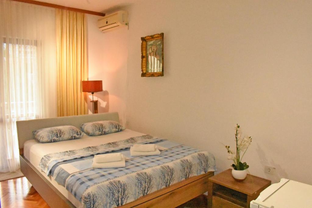 Postel nebo postele na pokoji v ubytování Guesthouse Elsa