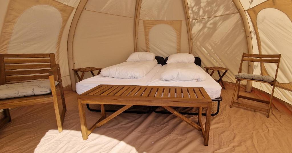 Postel nebo postele na pokoji v ubytování Haukafell Camping - Tents for Rents