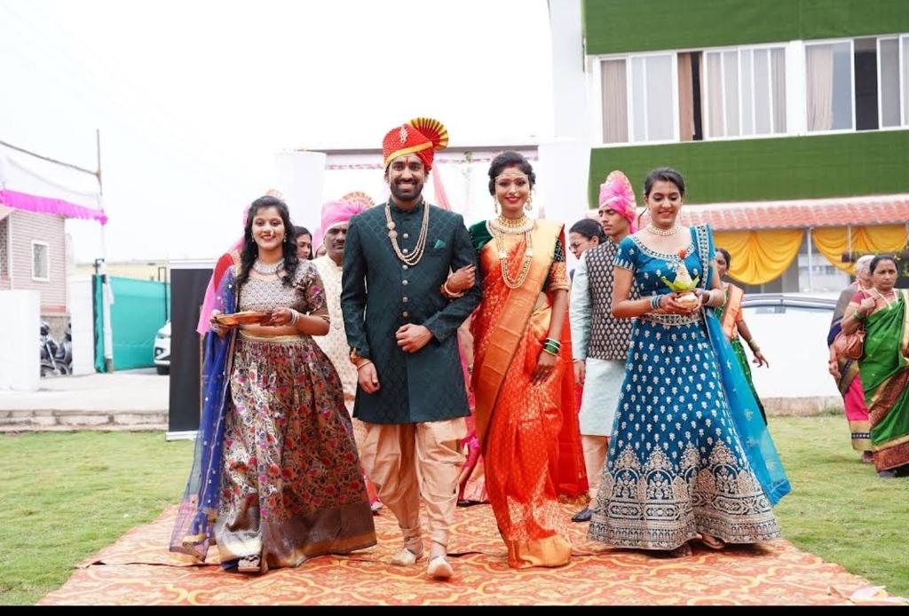 Pune Airport EON Barclays Kharadi Luxe15 Suites Work Desks, Pune (updated prices 2024)