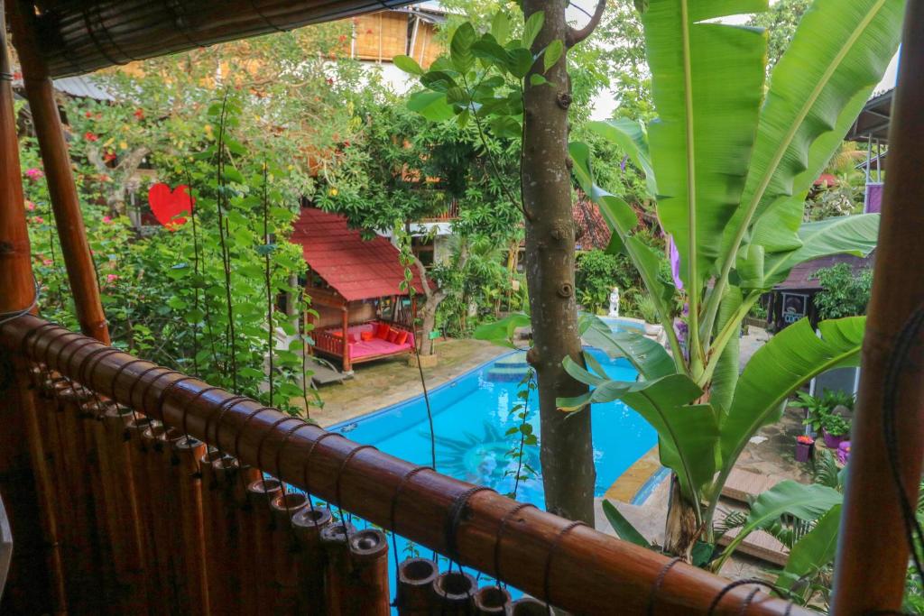 Piscine de l'établissement Serenity Eco Guesthouse - CHSE certified ou située à proximité