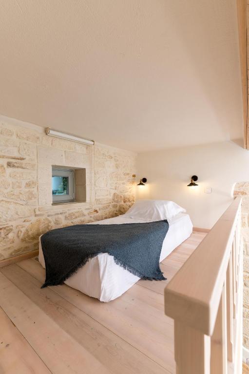 Postel nebo postele na pokoji v ubytování Amvikas suites-Sitia, by Comfortbnb