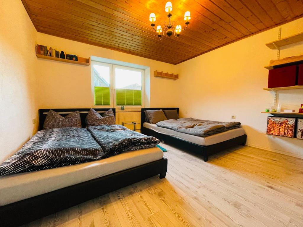 Postel nebo postele na pokoji v ubytování Ferienwohnung Bosruckblick
