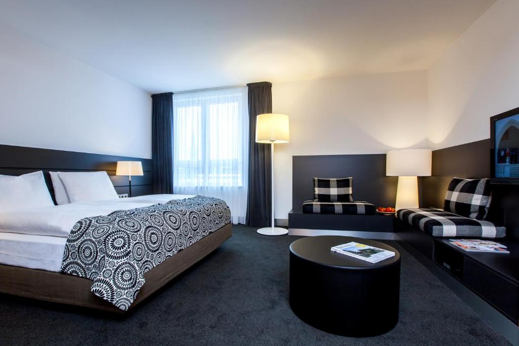 THE MADISON Hotel Hamburg - Resim 2