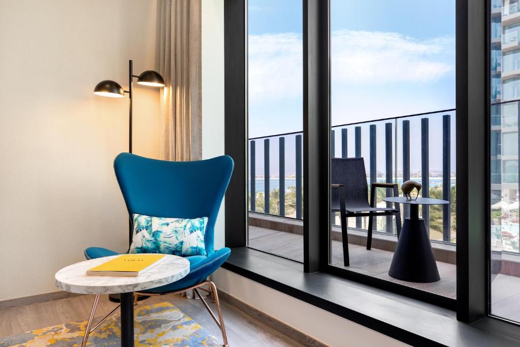 voco Dubai The Palm by IHG - Resim 42