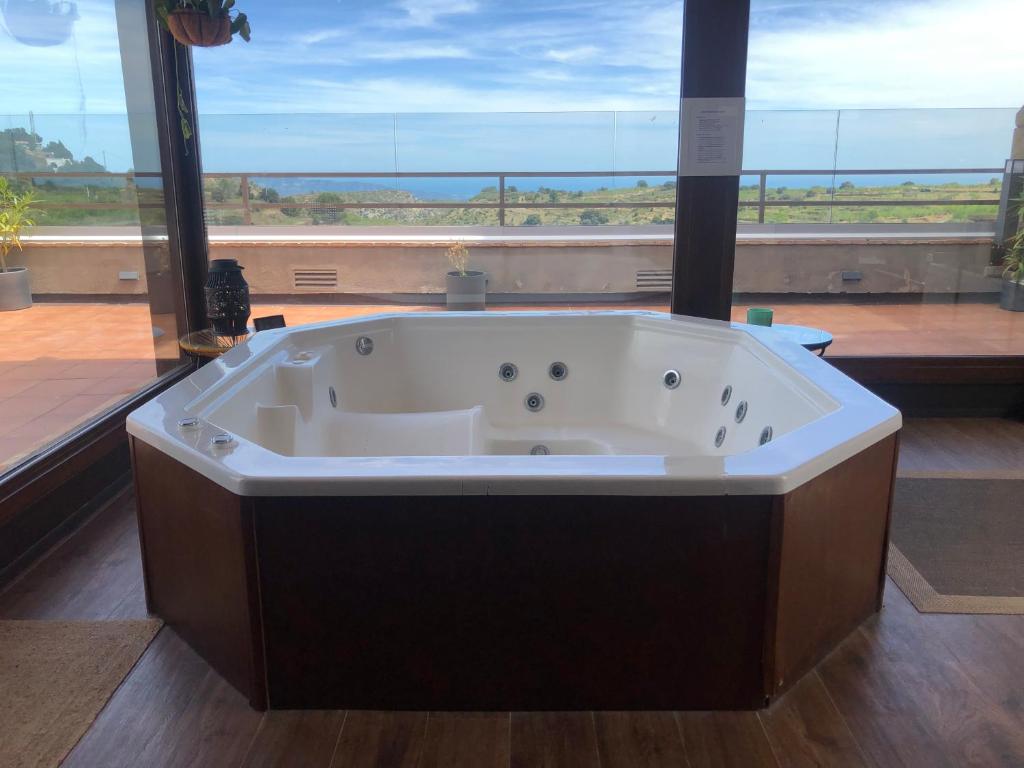 Hotel Boutique Abadia del Maestrat, Sarratella ...