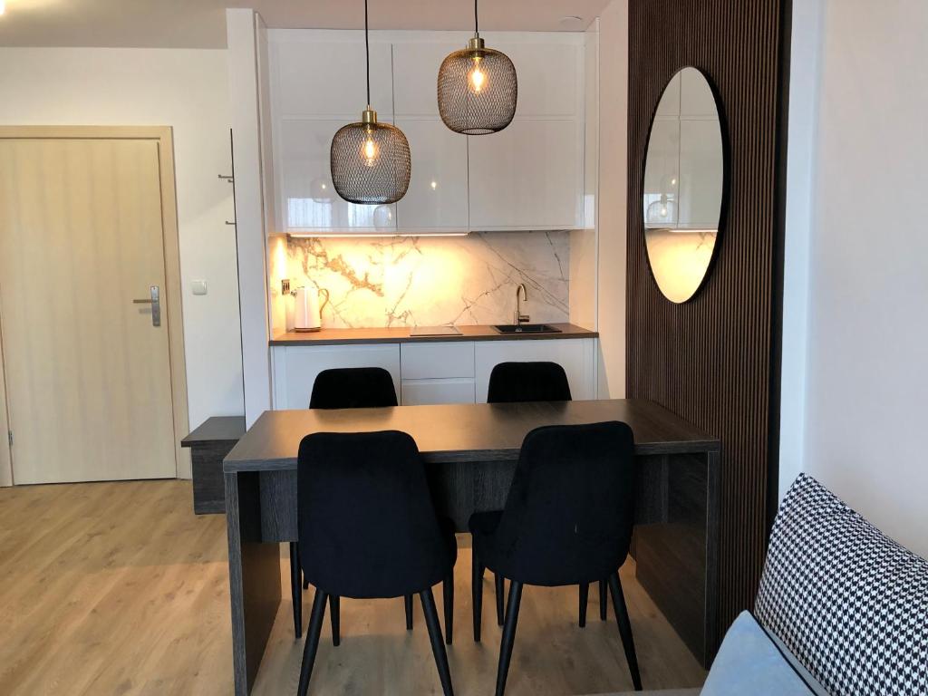 WILLA MAGNOLIA - Apartamenty i Pokoje SPRZĘT DO POŁAWIANIA BURSZTYNU -wodery, podbieraki, latarki UV - POKÓJ ZABAW- ROWERY - KAWA Z EKSPRESU - 9