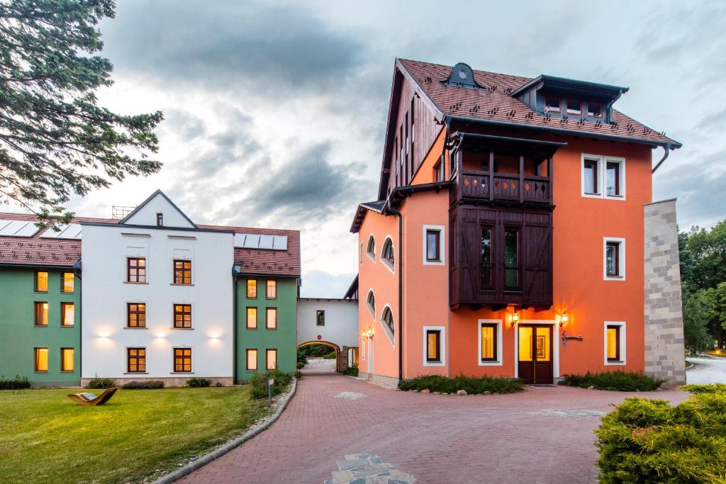 Budova, kde se hotel nachází
