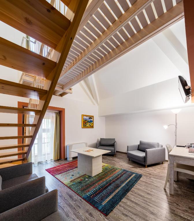 Posezení v ubytování Hotel Vécsecity