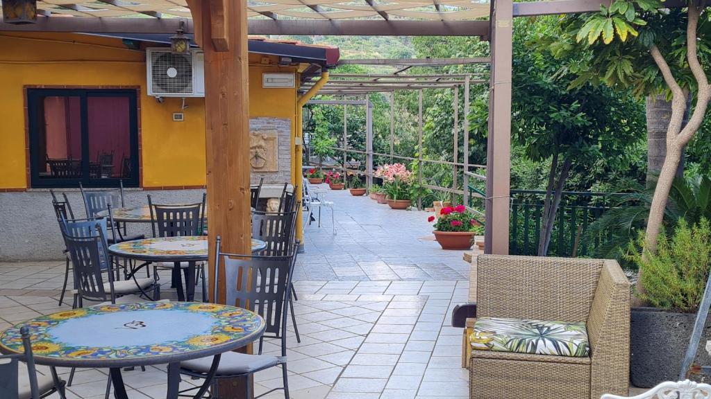 Balkón nebo terasa v ubytování Alcantara Natura Country House