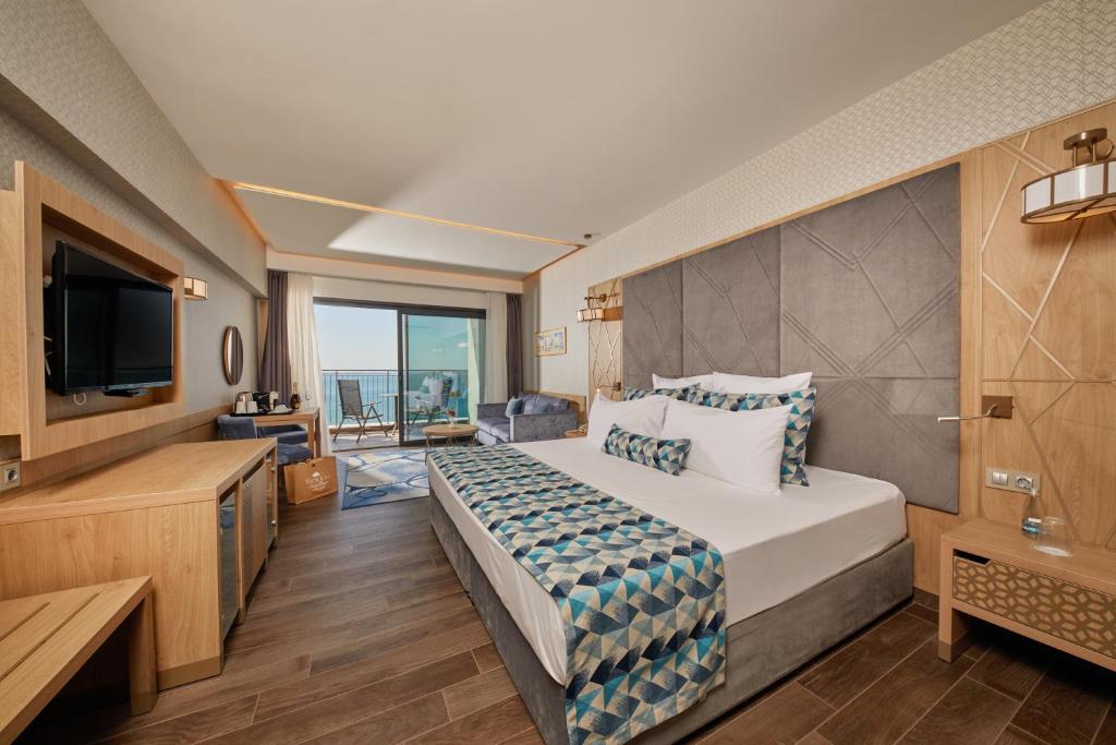 Secrets Sunny Beach Resort and Spa - Premium All Inclusive - Adults Only - 