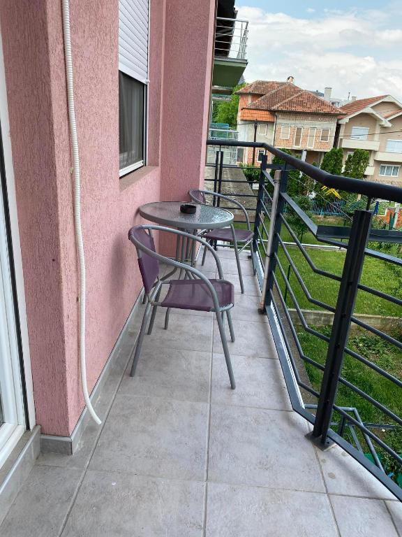 Balkón nebo terasa v ubytování Guest House Trajkovic Jagodina