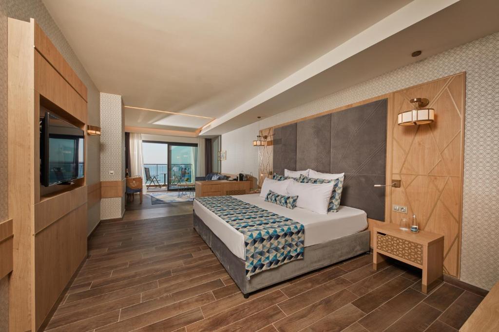 Secrets Sunny Beach Resort and Spa - Premium All Inclusive - Adults Only - 