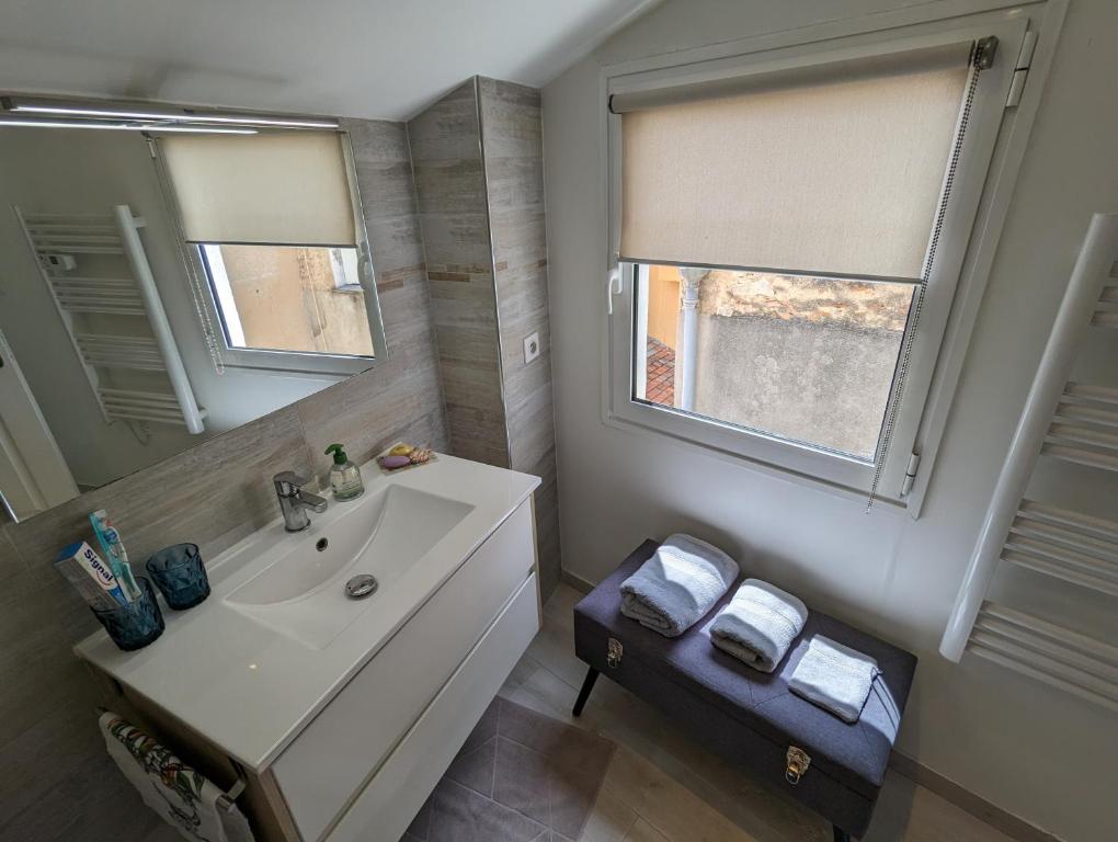 Kúpeľňa v ubytovaní Cannes Croisette Suquet Duplex 4 P