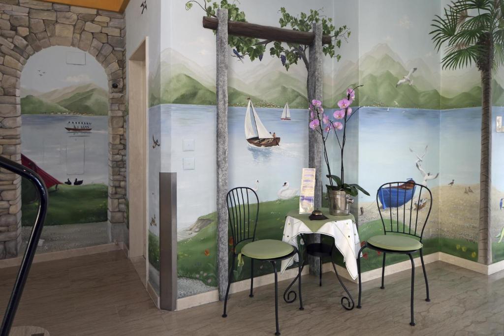 Patio nebo venkovní prostory v ubytování Hotel Rondinella Locarno