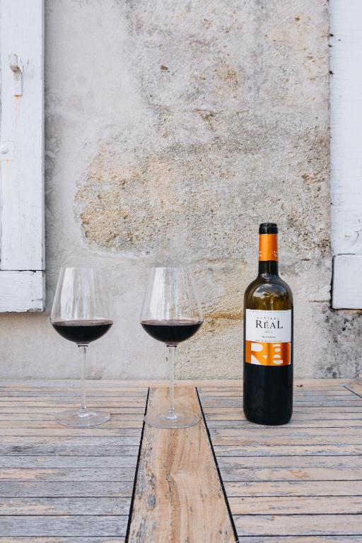 Nápoje v ubytování Le Château Réal