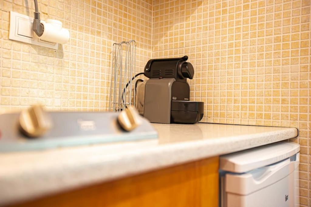 Kuchyň nebo kuchyňský kout v ubytování Holidays, Estudio Jara, Gorbea 2 pax