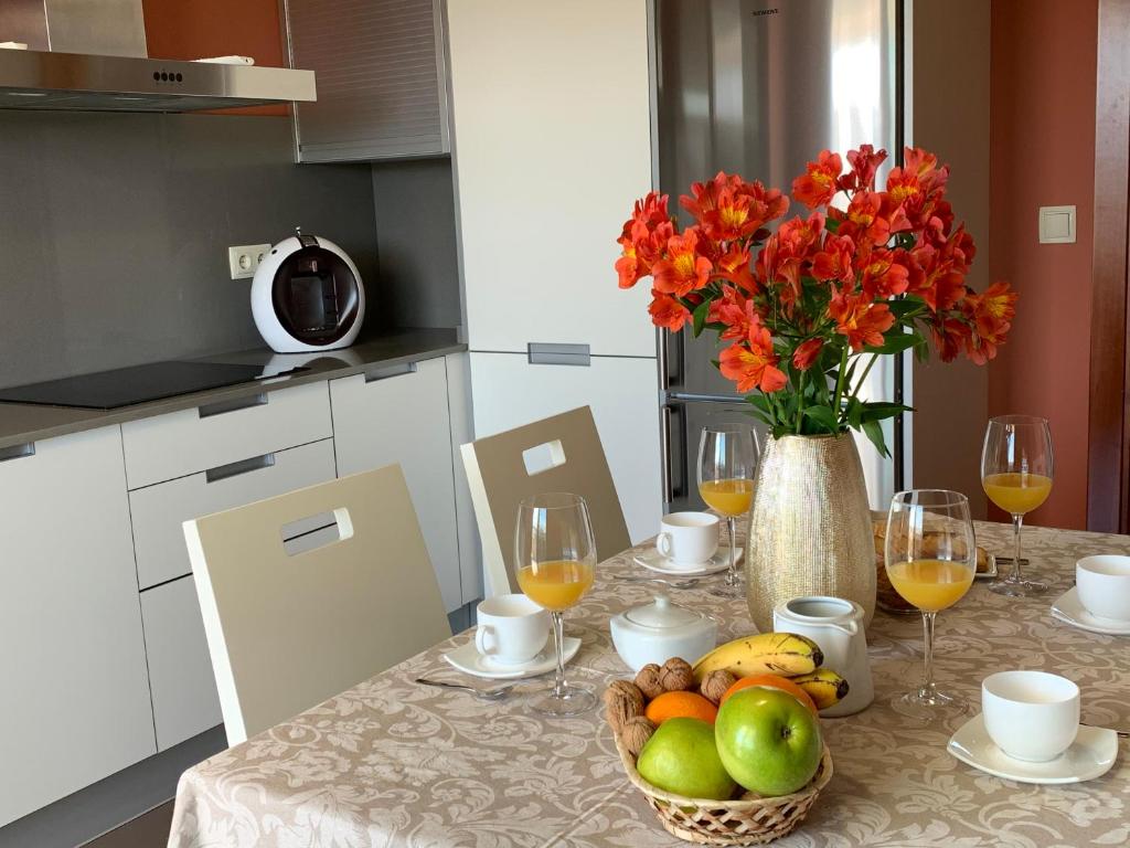 Kuchyň nebo kuchyňský kout v ubytování CANELAS SUITES ÁTICO Amplias Terrazas