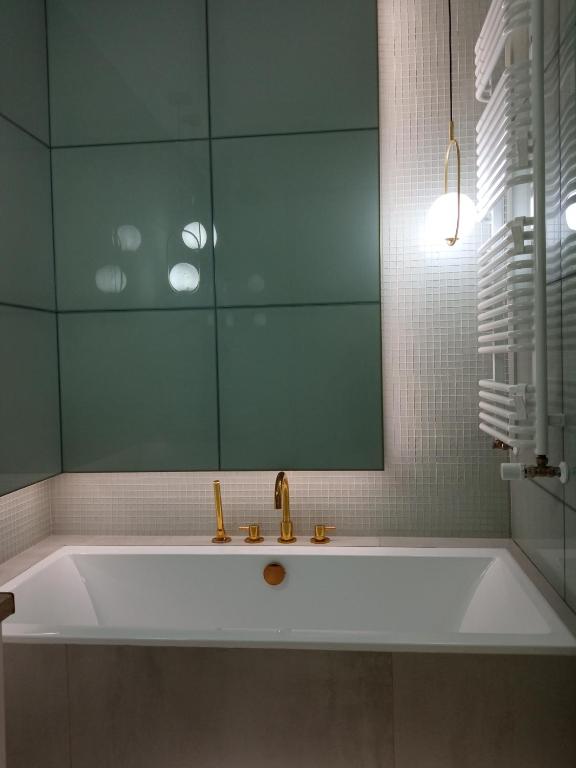 Złoty apartament Bokserska - 10