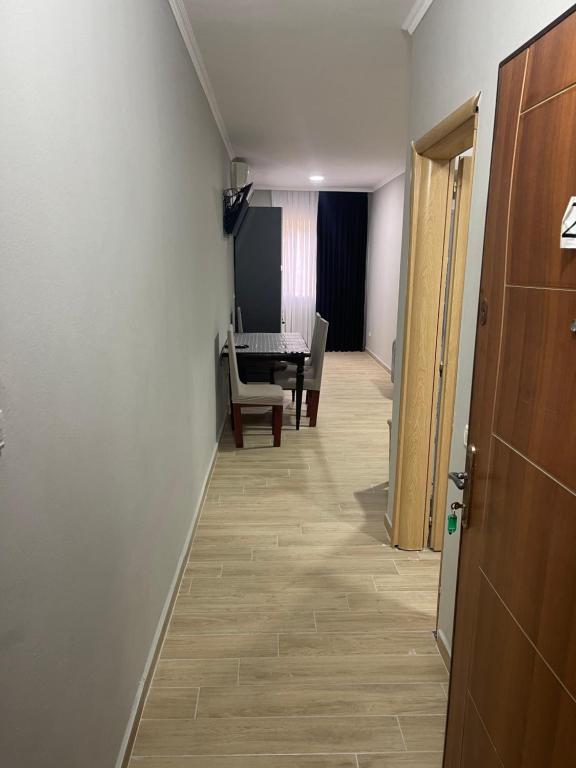 Cheap 2+1 apartment, 10 meters from beach - Imazhi 7