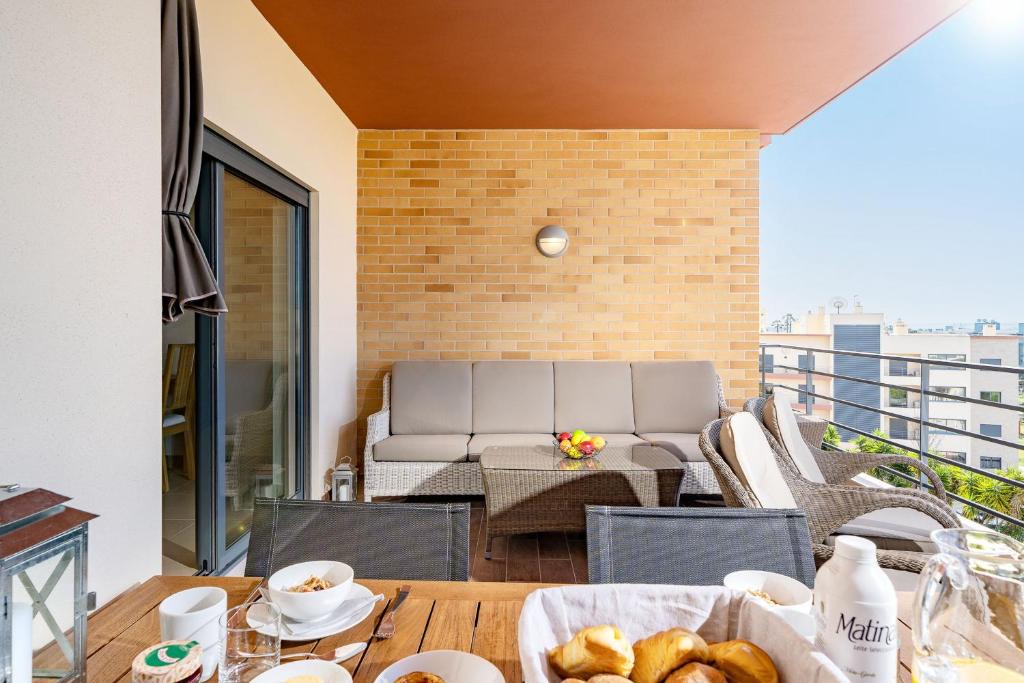 Cozy modern apartment 111 by Destination Algarve