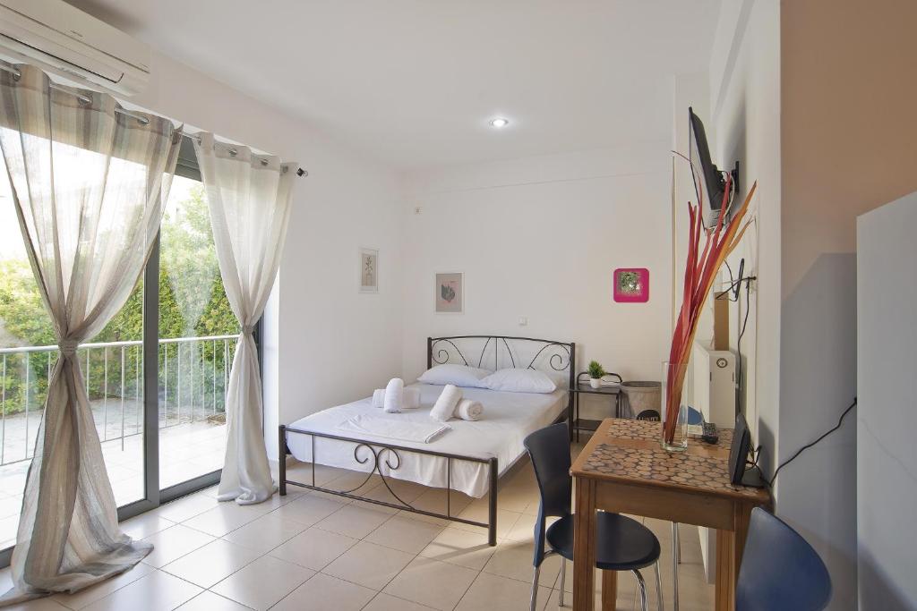 Glyfada Cozy Studio, WiFi, AC