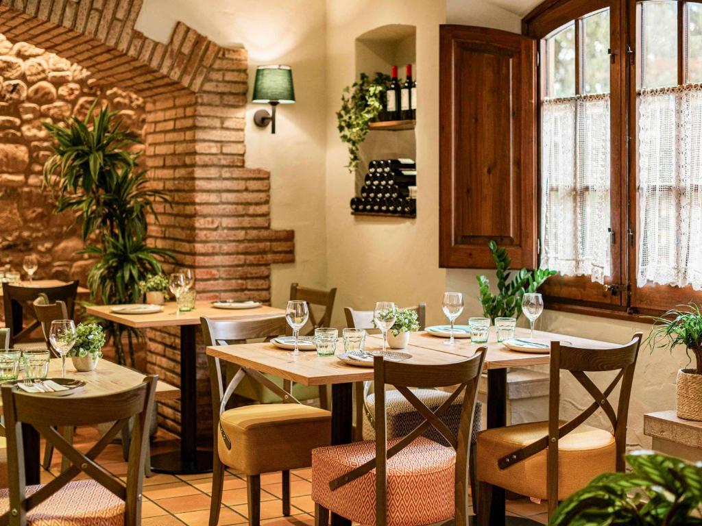 Posezení v ubytování Ibis Styles Figueres Ronda