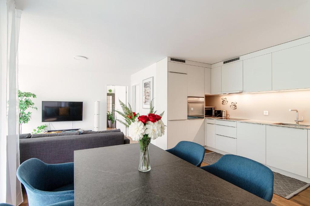 Linda Terrace by Quokka 360 - modern one-bedroom flat with sun terrace - Resim 6