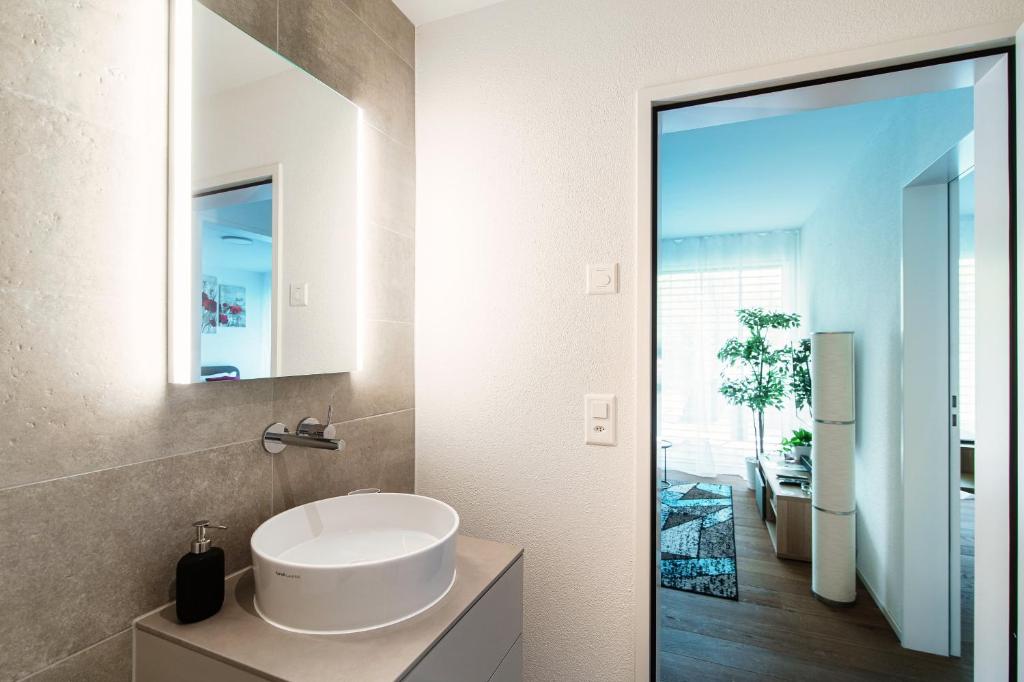 Linda Terrace by Quokka 360 - modern one-bedroom flat with sun terrace - Resim 26