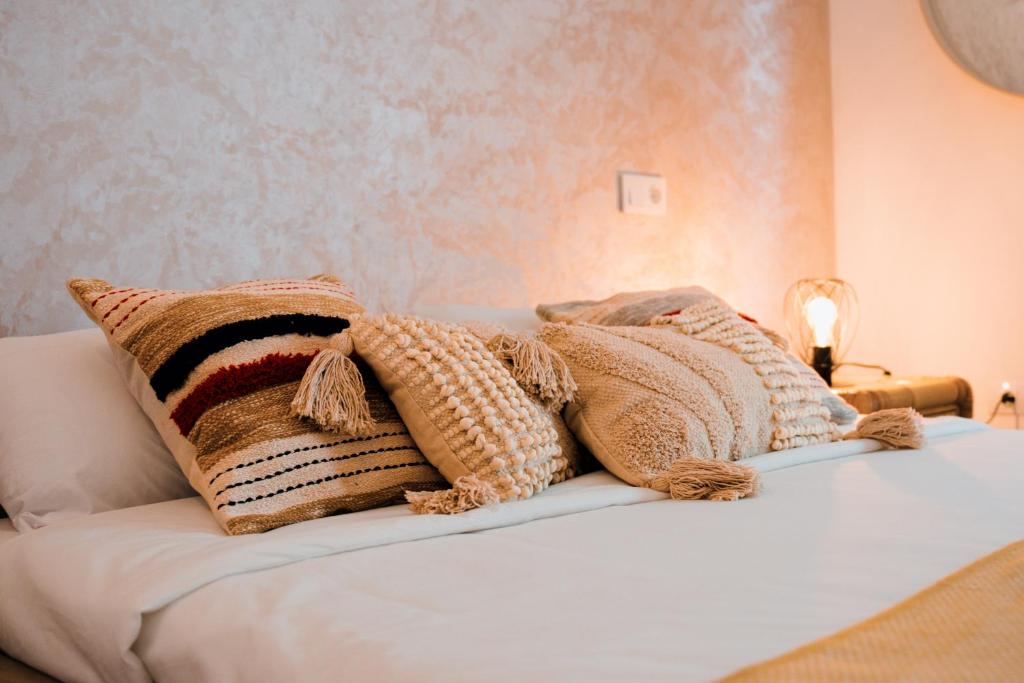 Postel nebo postele na pokoji v ubytování Resort Suites Vecindario