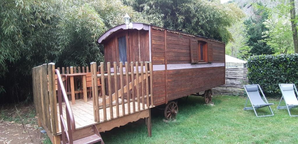 Zahrada ubytování Camping Ushuaïa Villages Le Viaduc