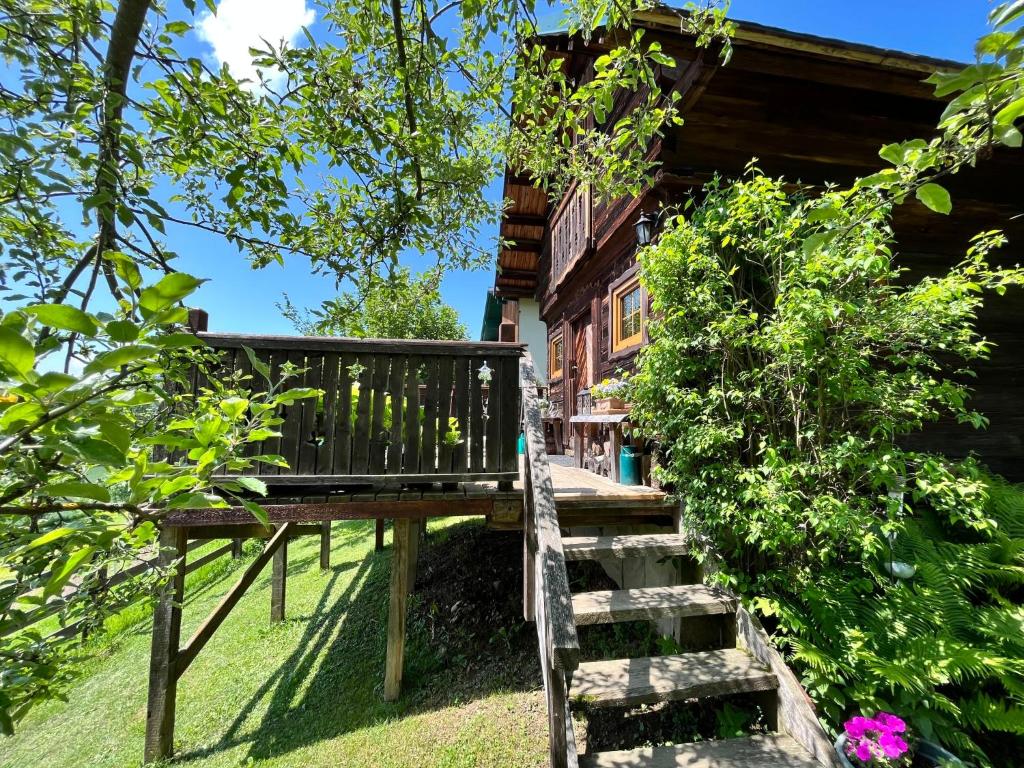 Zahrada ubytování Chalet Reserl by Interhome