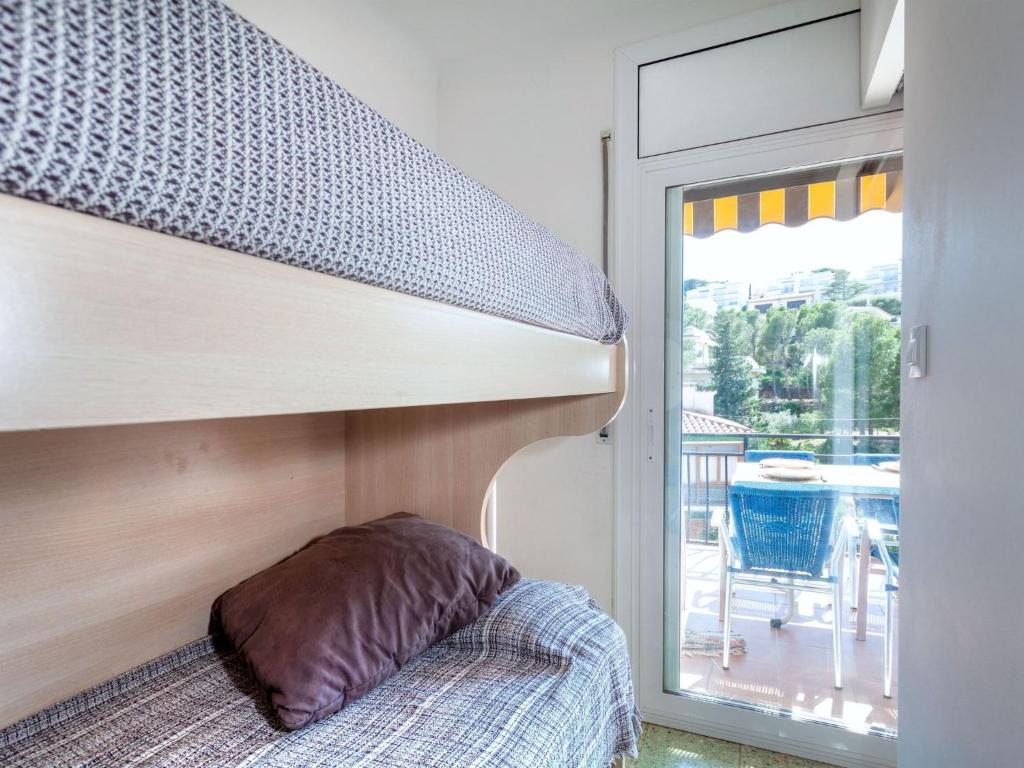 Posteľ alebo postele v izbe v ubytovaní Apartment Gran Sol by Interhome