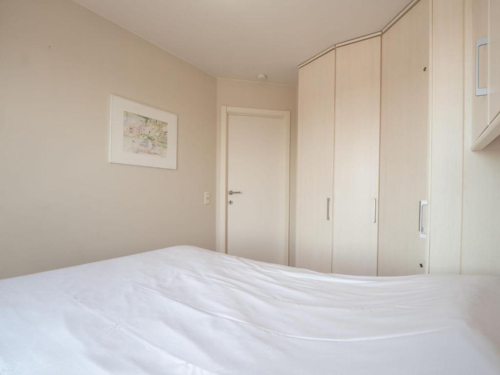 Postel nebo postele na pokoji v ubytování Apartment Lautrec 304 by Interhome