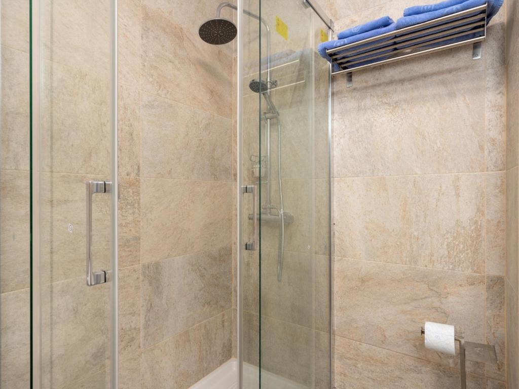 Kúpeľňa v ubytovaní Apartment Atalaya Rio Verde by Interhome